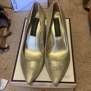 Donna Karan size 6 1/2